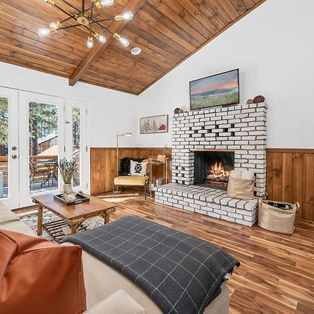 Yellow Pine Lodge - Charming Cottage Style Cabin With Peak-A-Boo Lake And Mountain Views Big Bear Lake Exteriör bild