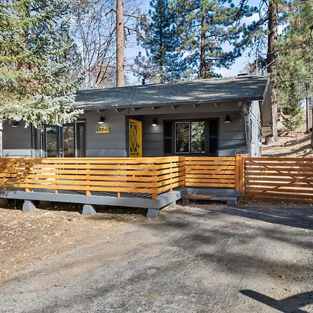 Yellow Pine Lodge - Charming Cottage Style Cabin With Peak-A-Boo Lake And Mountain Views Big Bear Lake Exteriör bild