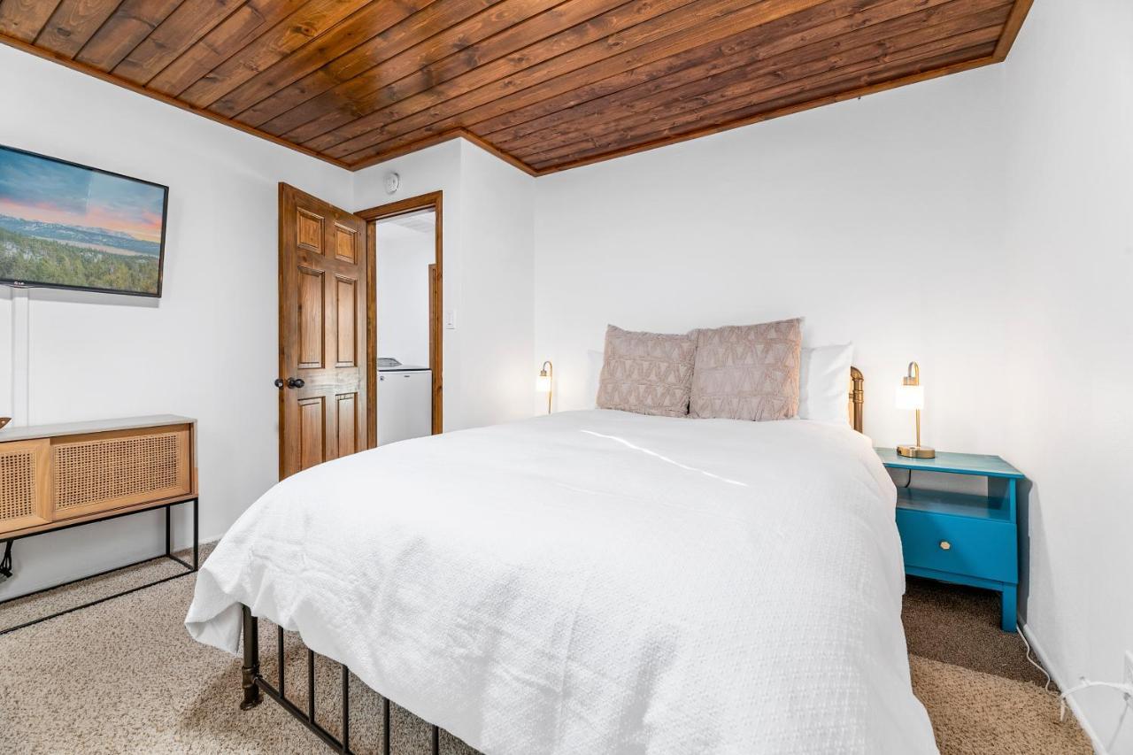 Yellow Pine Lodge - Charming Cottage Style Cabin With Peak-A-Boo Lake And Mountain Views Big Bear Lake Exteriör bild