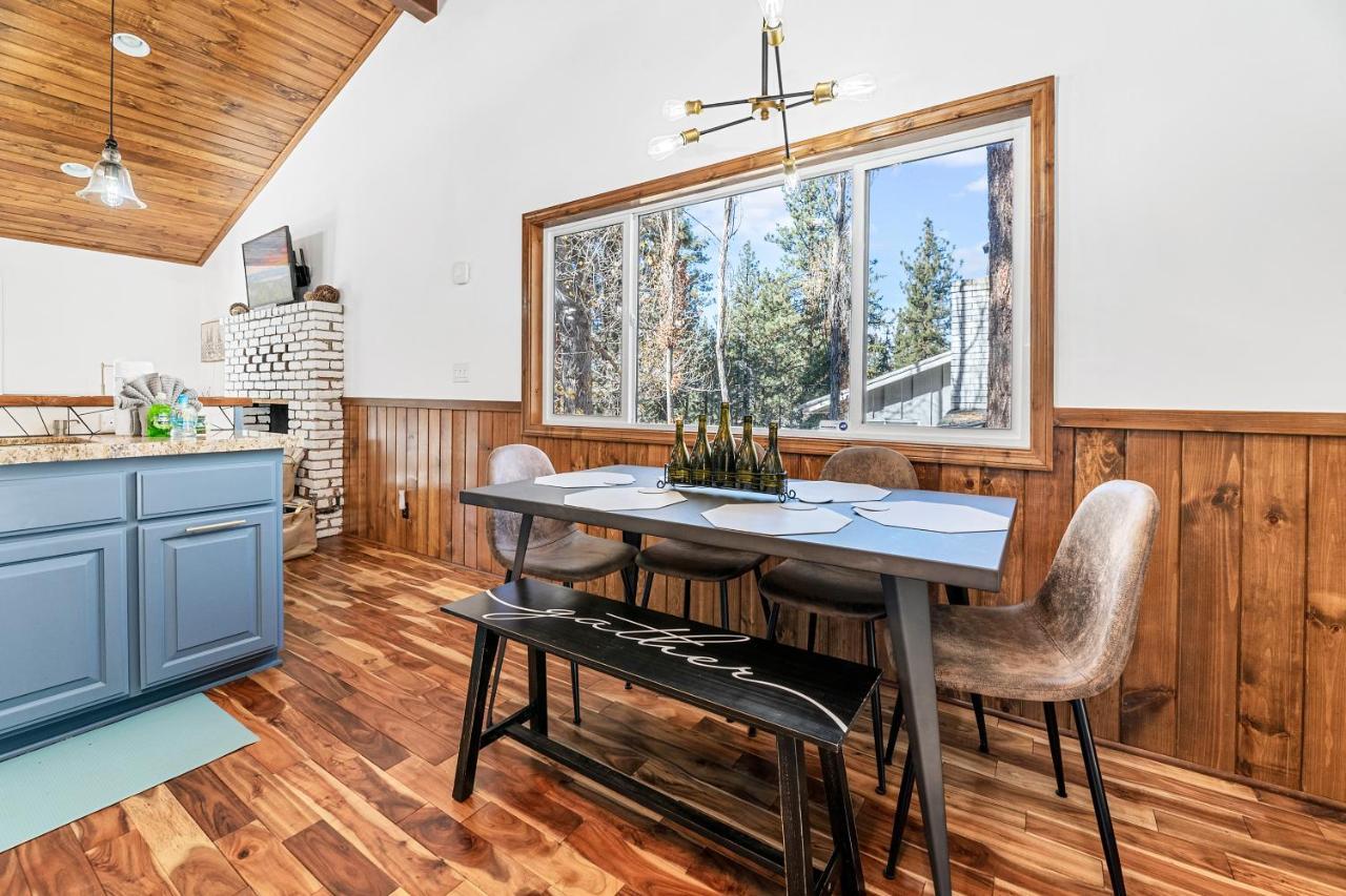Yellow Pine Lodge - Charming Cottage Style Cabin With Peak-A-Boo Lake And Mountain Views Big Bear Lake Exteriör bild